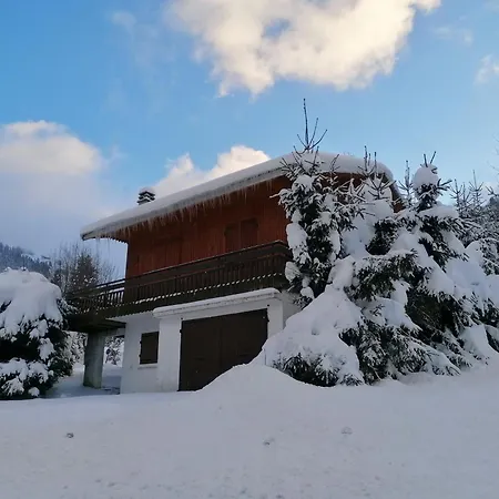 Savoyard Avec Terrasse, Proche Des Pistes Et Vue Sur Montagne - Fr-1-459-129 Chalet *